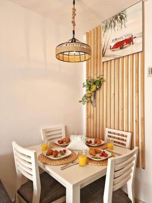 Апартаменти Acogedor Piso Con Terraza Y Parking! Бенальмадена Екстер'єр фото